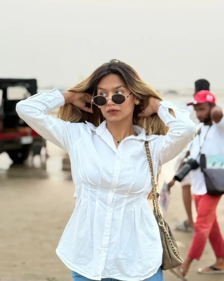 Eesha Sethi, verified companion in Palasia