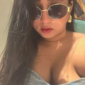 Jiya Menon, escort gallery photo in Sapna Sangeeta